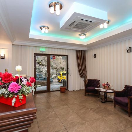 Hotel Holiday Maria 바일레헤르쿨라네 외부 사진