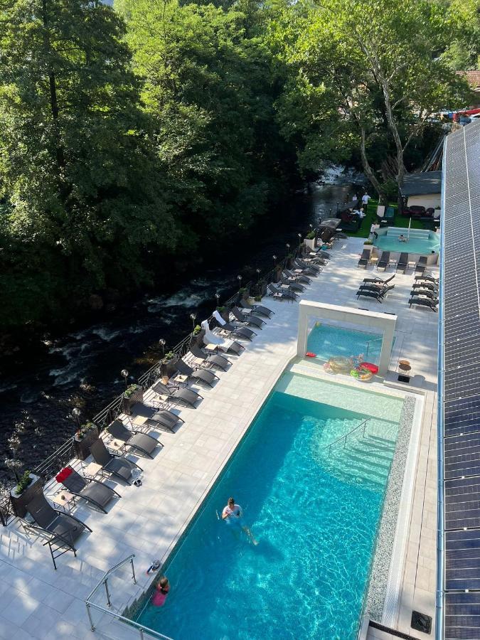 Hotel Holiday Maria 바일레헤르쿨라네 외부 사진