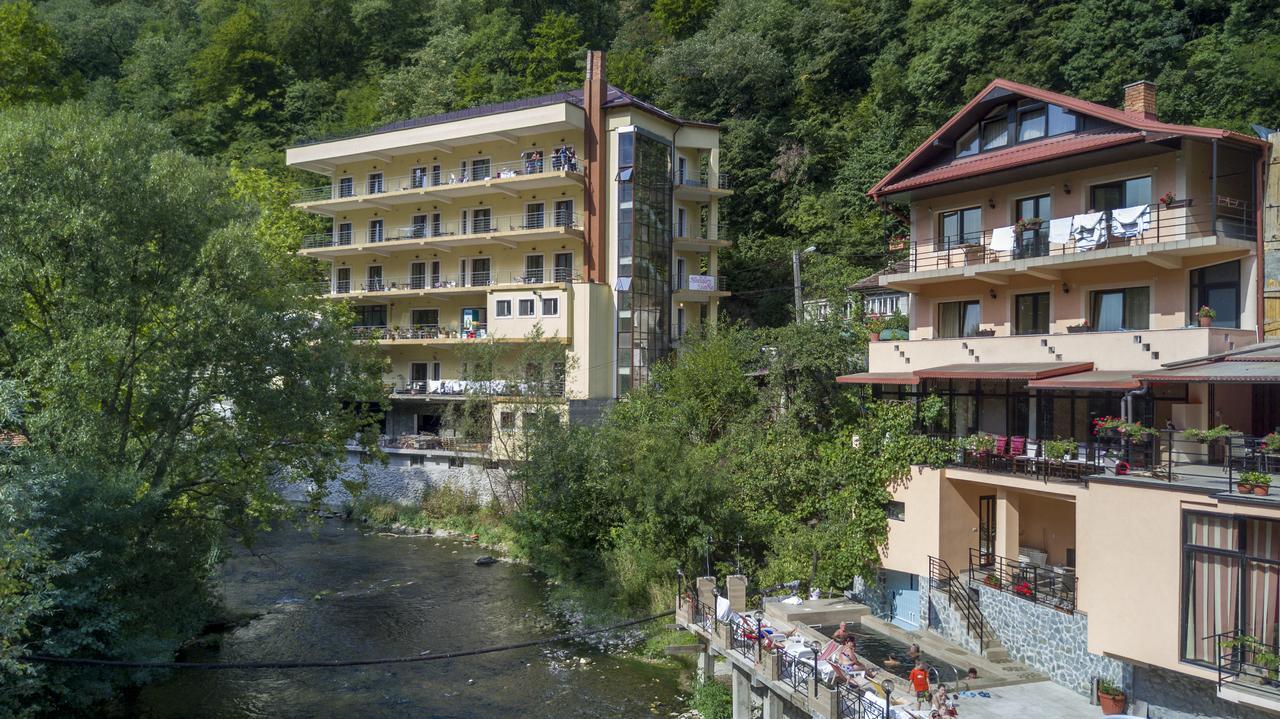 Hotel Holiday Maria 바일레헤르쿨라네 외부 사진