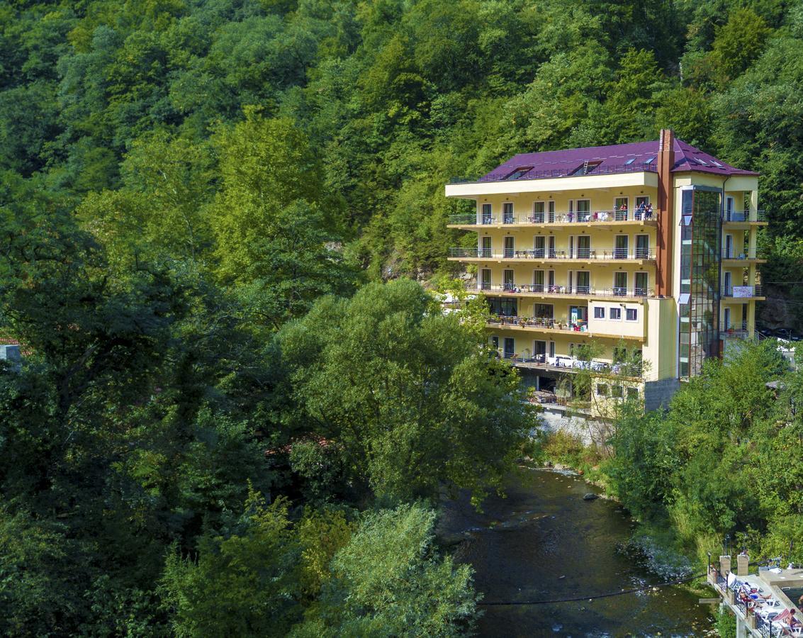 Hotel Holiday Maria 바일레헤르쿨라네 외부 사진